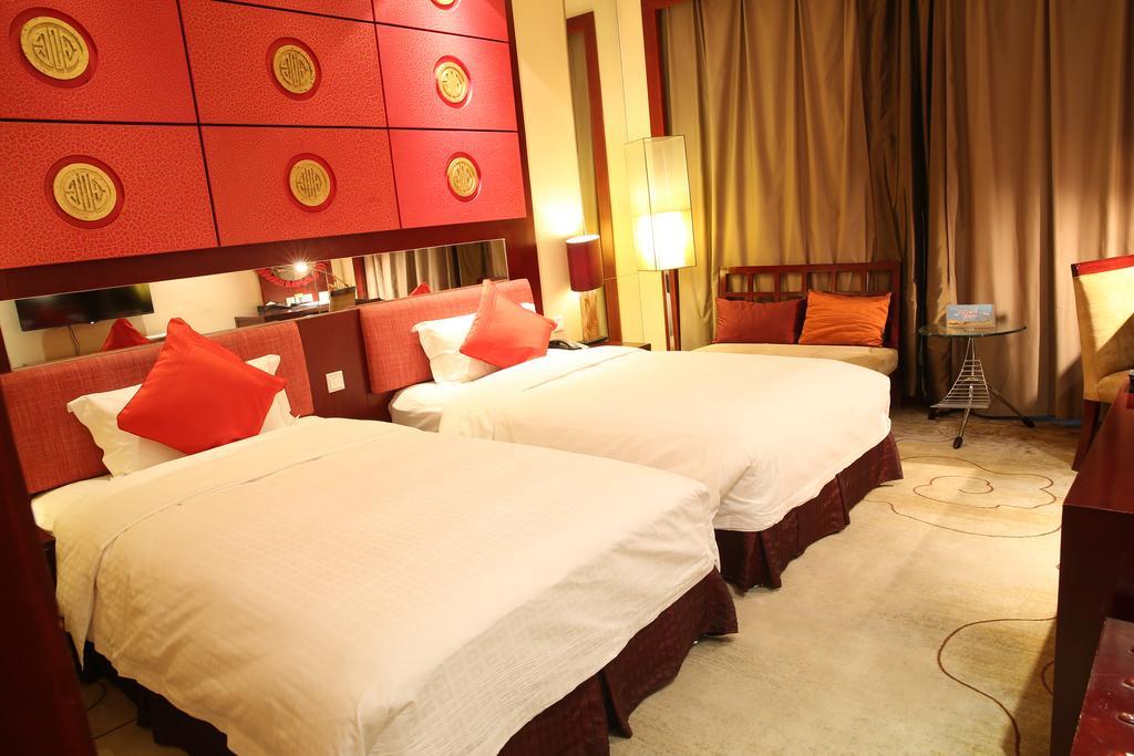 Grand Soluxe Hotel Dunhuang Exterior photo