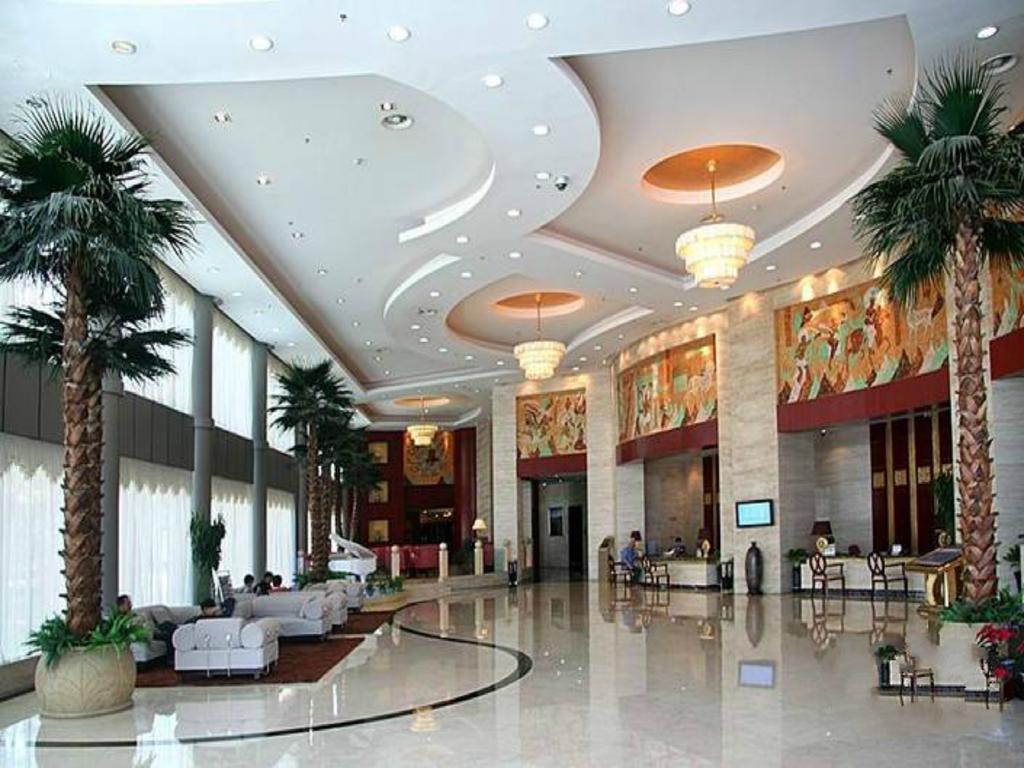 Grand Soluxe Hotel Dunhuang Exterior photo